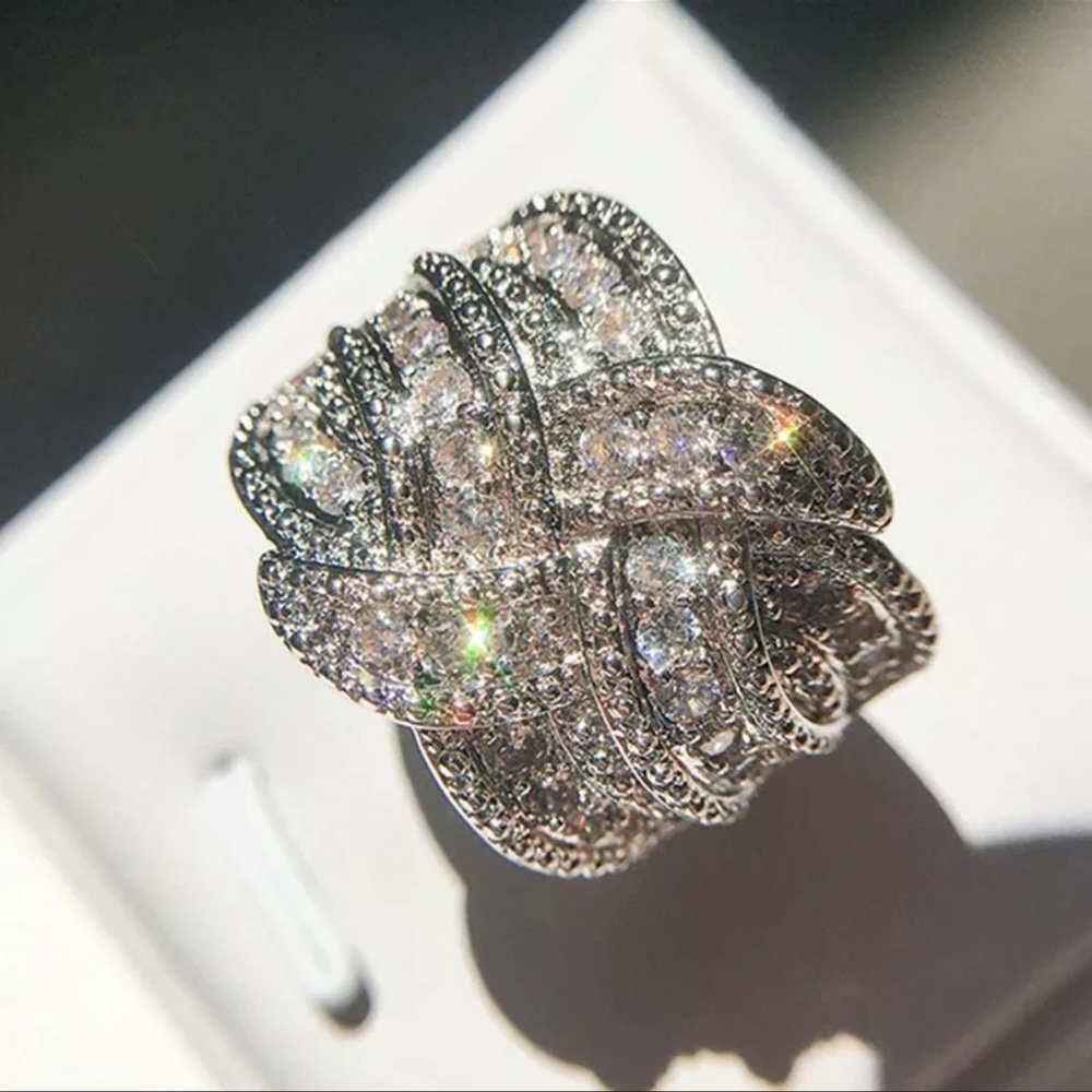 Women 925 Silver Luxury Cubic Zirconia Wedding Engagement Jewelry  sizes 6-9